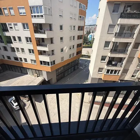 Daky 2 Near Airport,tram And Center Appartamento Sarajevo